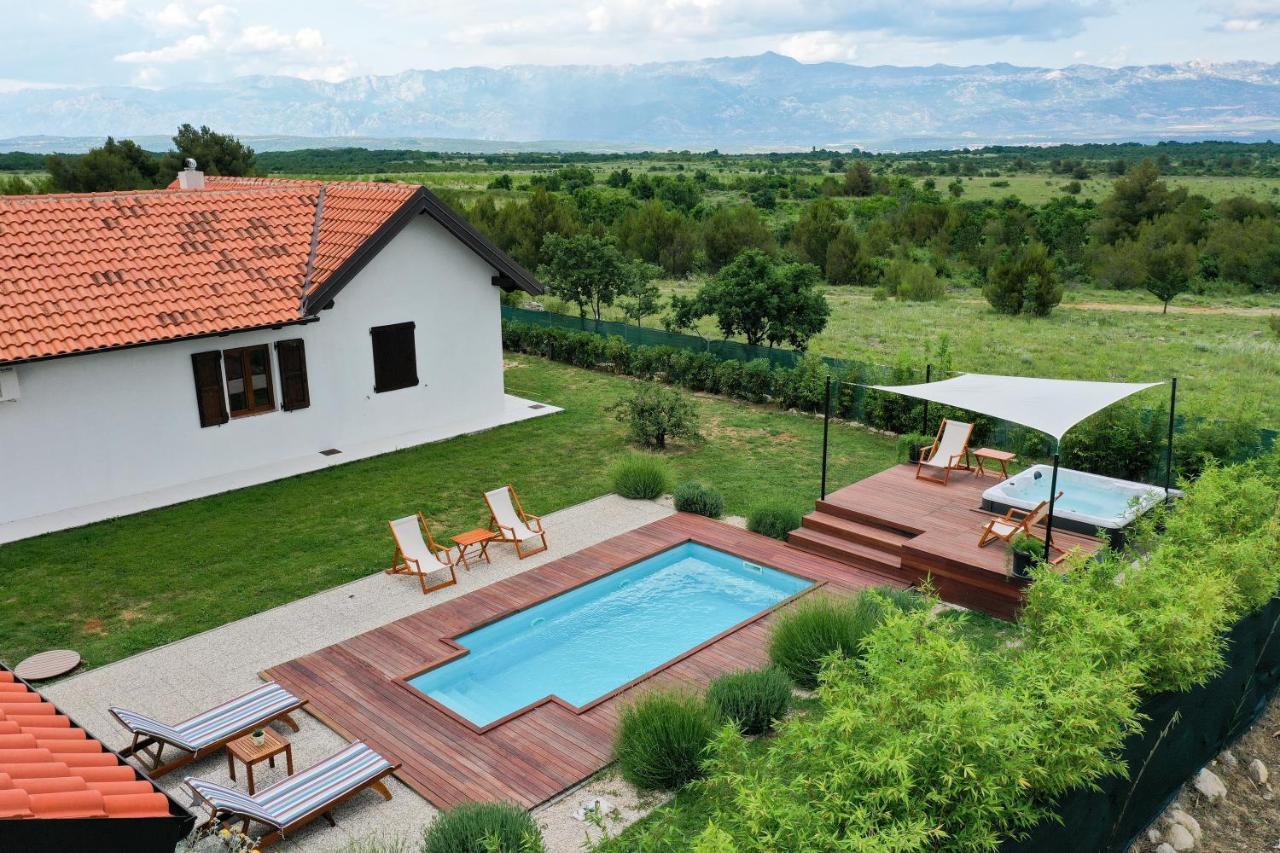 Villa Ena With Pool & Jacuzzi Donji Kasic Екстер'єр фото