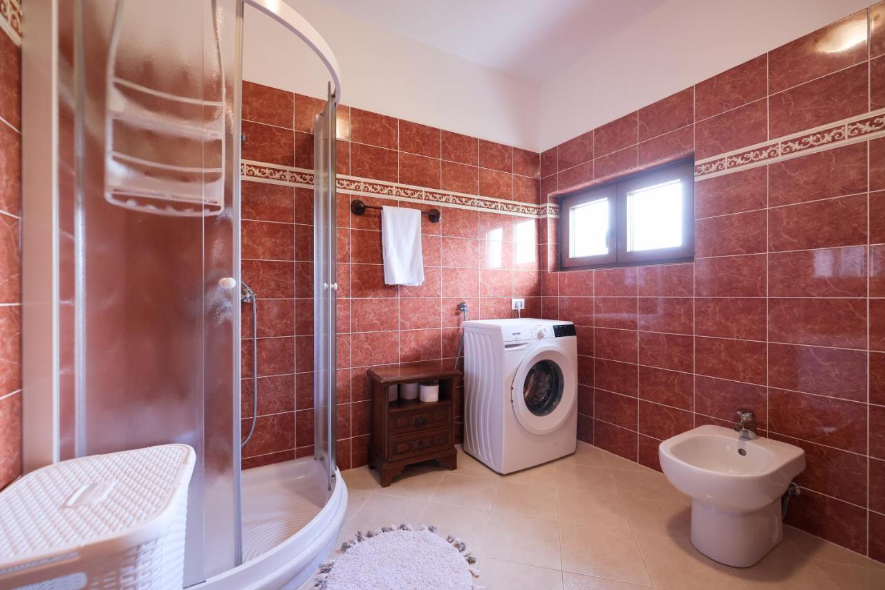 Villa Ena With Pool & Jacuzzi Donji Kasic Екстер'єр фото