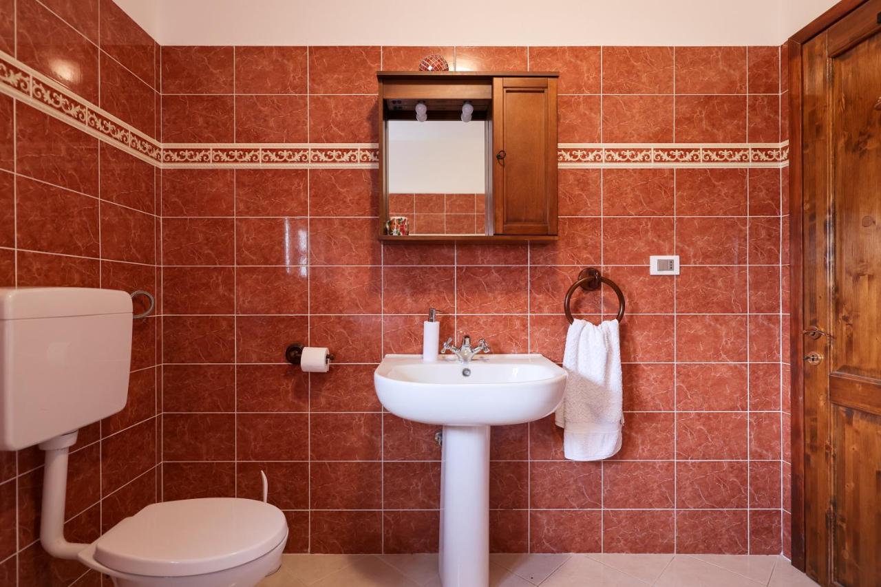 Villa Ena With Pool & Jacuzzi Donji Kasic Екстер'єр фото