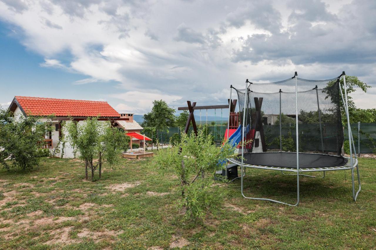 Villa Ena With Pool & Jacuzzi Donji Kasic Екстер'єр фото