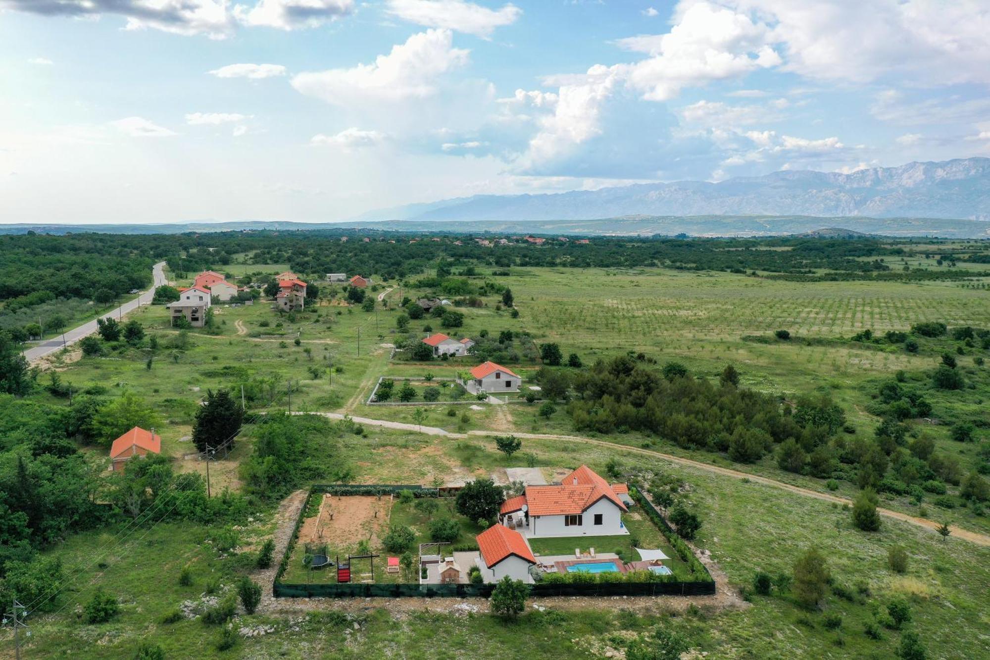 Villa Ena With Pool & Jacuzzi Donji Kasic Екстер'єр фото